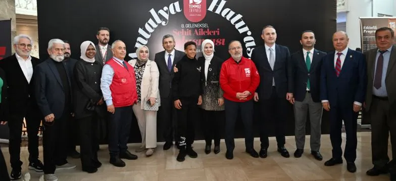 AİLE BAKANI DA KATILDI.. ŞEHİT AİLELERİ ANTALYA
