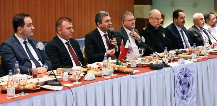 ANTALYA VALİSİ ŞAHİN.. ‘HEPİMİZ BU GÜZEL ŞEHRE KARŞI SORUMLUYUZ’