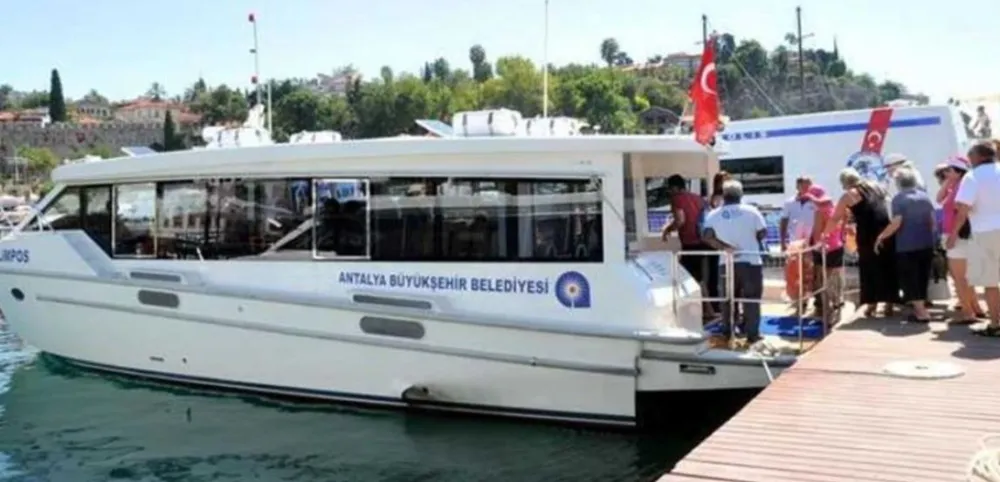 ANTALYA BÜYÜKŞEHİR’İN DENİZ OTOBÜSLERİ.. İHALENİN DURUMU MEÇHUL