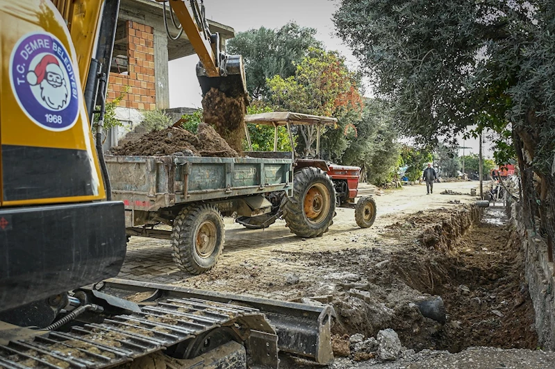 Güvercinlik Mevkii Yağmur Suyu Tahliye Kanalı Yapımı Başladı