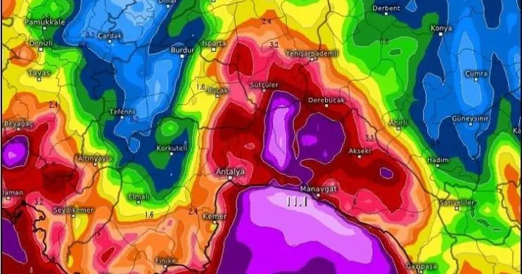 AŞIRI YAĞIŞ NEDENİYLE ANTALYA’DA TAŞIMALI EĞİTİME 1 GÜN ARA VERİLDİ