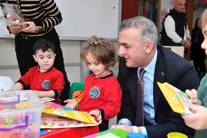 Başkan Kaya’dan özel gereksinimli çocuklara yeni yıl hediyesi