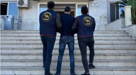 ANTALYA’DA JASAT SON 72 SAATTE 182 ARANAN ŞAHSI YAKALADI