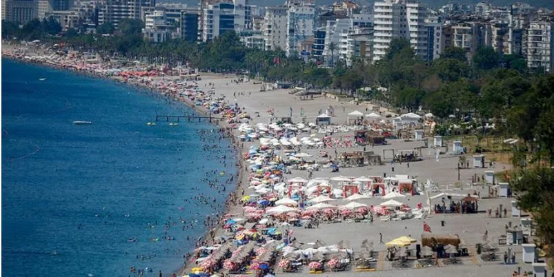 BAKAN ERSOY DUYURDU.. ‘ANTALYA’NIN TURİZMİ ÖDÜLLE TAÇLANDI’