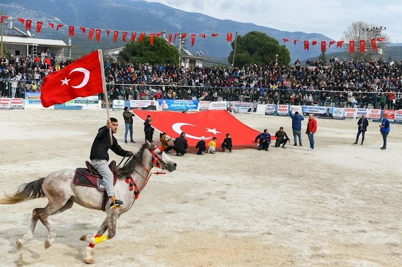 17. Demre Folklorik Deve Güreşi Gösterisi
