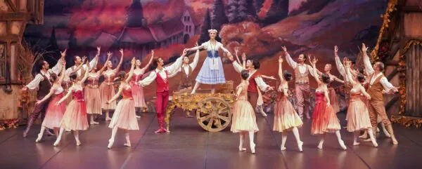  ‘GISELLE’ ANTALYA DOB SAHNESİNDE 
