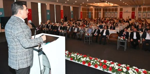 HAKAN TÜTÜNCÜ’DEN SAĞLIK ÇALIŞANLARINA MÜJDE ÜSTÜNE MÜJDE