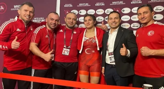 NESRİN BAŞ.. GÜREŞTE AVRUPA ŞAMPİYONU OLDU