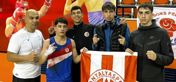 ANTALYASPORLU BOKSÖRLERDEN İKİ TÜRKİYE ŞAMPİYONLUĞU
