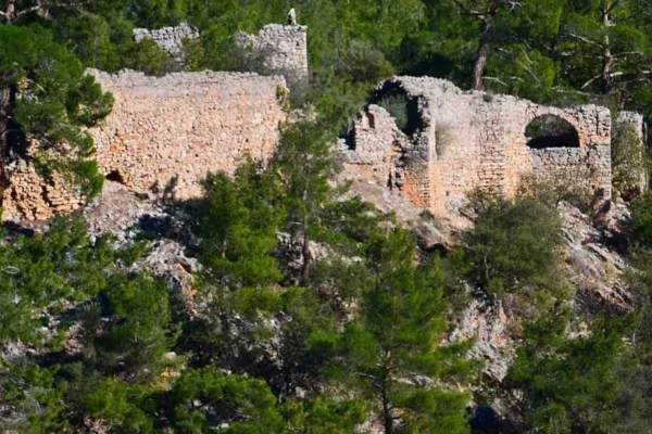 ANTALYA’DA GEÇMİŞİ BİLİNMEYEN BİR MANASTIR.. DOYRAN
