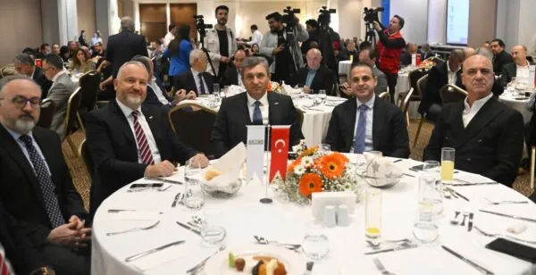 VALİ ŞAHİN.. ‘TÜRKİYE’NİN BÜYÜK HEDEFLERİNE BİRLİKTE YÜRÜYECEĞİZ’