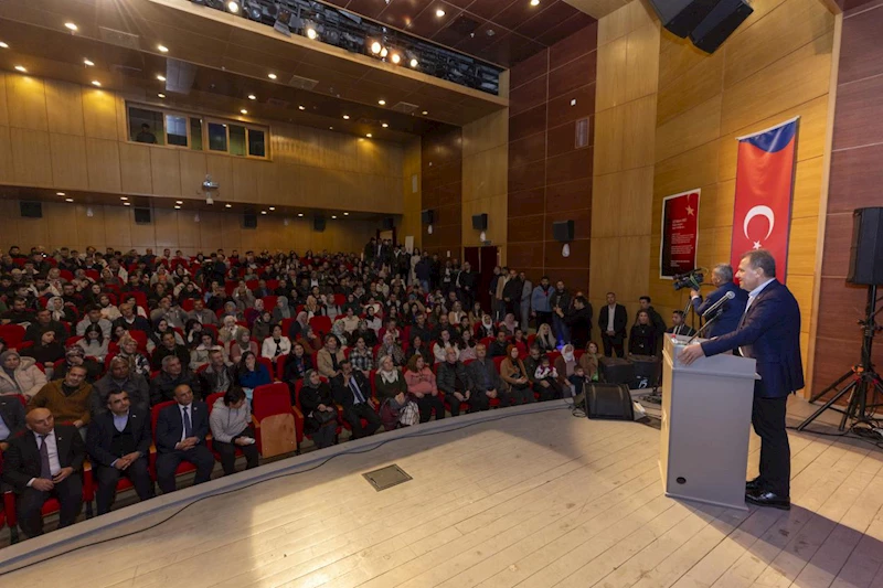 Başkan Seçer, Gülnar ve Mut Kurs Merkezlerinde Eğitim Gören Öğrencilerin Aileleriyle Buluştu
