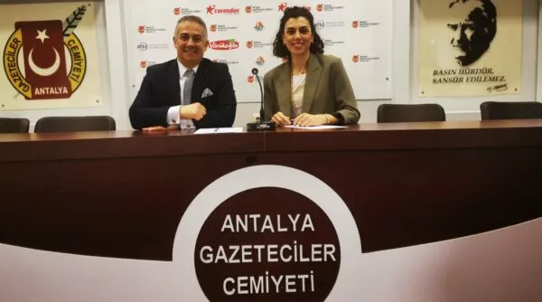 MOMTALKS.. ANTALYALI EBEVEYN VE  EBEVEYN ADAYLARI İLE BULUŞACAK