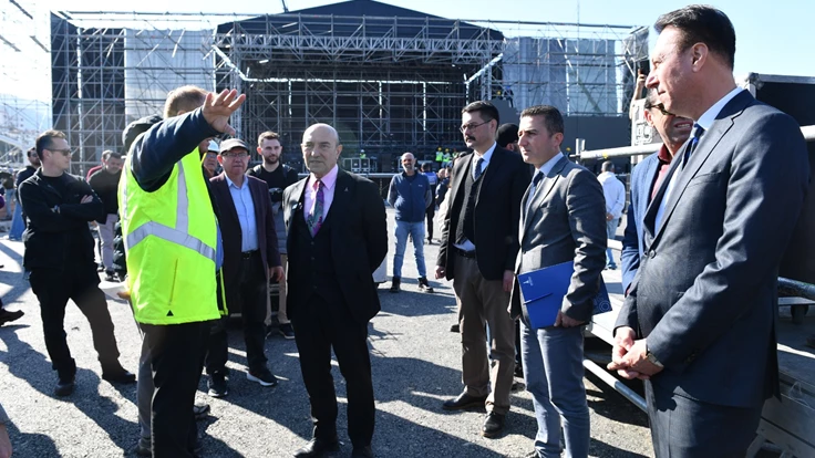 “Bütün İzmir’i bekliyorum”