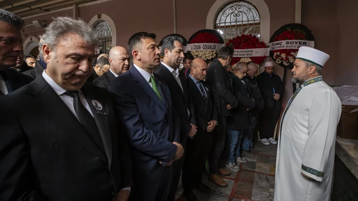 Sırrı Aydoğan son yolculuğuna uğurlandı