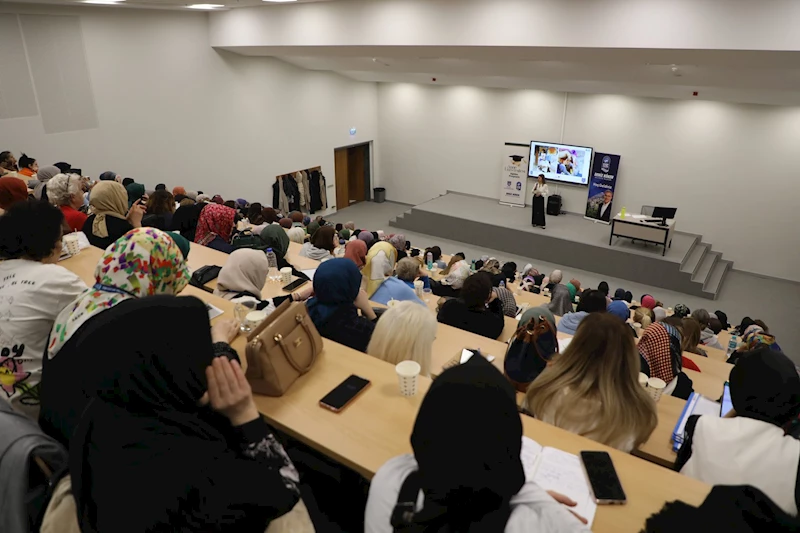 Eyüpsultanlı anneler üniversiteli oldu: “Yarım kalmış hikâyemi tamamlıyorum”