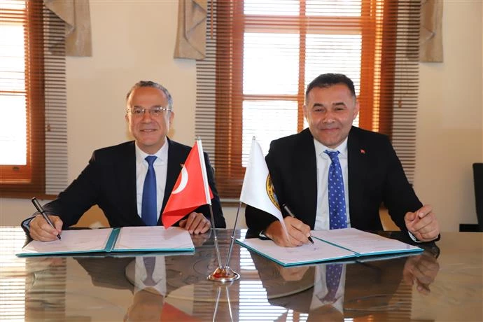 MÜJDE! ALANYA’YA TEKNOPARK GELİYOR - REKTÖR GÜNER VE BAŞKAN YÜCEL İMZALARI ATTILAR