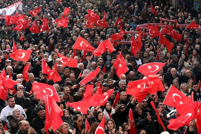 Yaşar ve Yavaş Yenimahalle Seçim Koordinasyon Merkezini Açtı