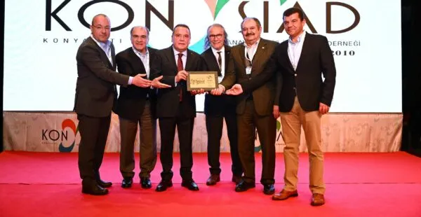 BÖCEK KONYSİAD’IN KONUĞU OLDU.. ‘ANTALYA’DA DESTAN YAZACAĞIZ’