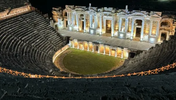 HİERAPOLİS ÖRENYERİ’NDE GECE MÜZECİLİĞİ BAŞLIYOR