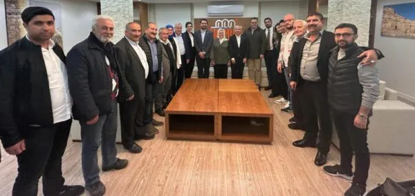 ÜNAL MARDİNLİ HEMŞERİLERLE BULUŞTU.. ‘İYİ PARTİ’DE KADININ GÜCÜ VAR’