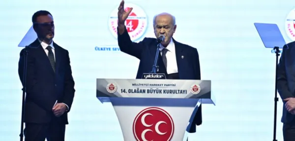 DELEGELERİN TAMAMININ OYUNU ALDI..  BAHÇELİ YENİDEN MHP GENEL BAŞKANI