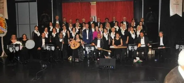 ‘GÖNÜLDEN NAĞMELER’ KONSERİ AYAKTA ALKIŞLANDI 