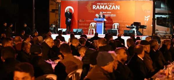 BÖCEK KONYAALTILI HEMŞEHRİLERİ İLE BULUŞTU.. ‘HEP ÇALIŞACAĞIM’
