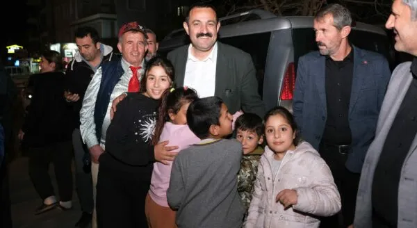 RIZA SÜMER.. ‘HAFTANIN 3 GÜNÜ ÇOCUKLARIN KAHVALTISI BİZDEN’