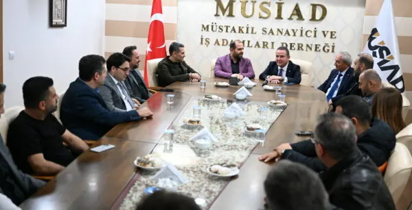 BÖCEK MÜSİAD’I ZİYARET ETTİ.. ‘İŞ İNSANLARIMIZLA İŞBİRLİĞİ İÇİNDE OLACAĞIZ’ 
