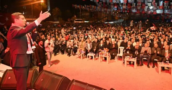 TÜTÜNCÜ.. ‘ANTALYA’YA VE 19 İLÇEMİZE HİZMET DAMGASI VURACAĞIZ’