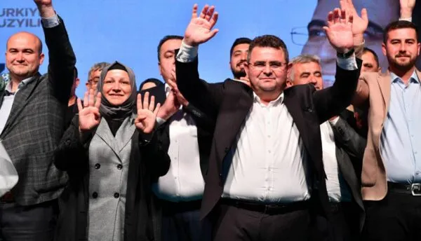 BEKİR KIVRIM’DAN GÖVDE GÖSTERİSİ