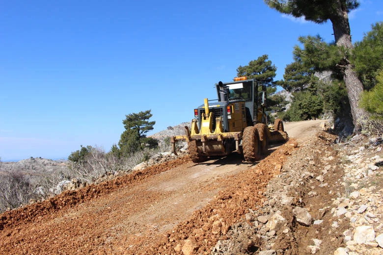 Manavgat Yaylaalan Mahallesi’nde asfalt hazırlığı