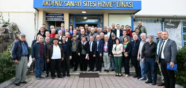 BÖCEK İŞ İNSANLARI VE STK’LARLA BULUŞTU.. TRAFİĞE YENİ ÇÖZÜM YOLLARI