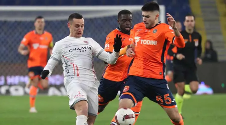 ANTALYASPOR SON DAKİKA GOLÜ İLE BAŞAKŞEHİR’E BOYUN EĞDİ: 0-1