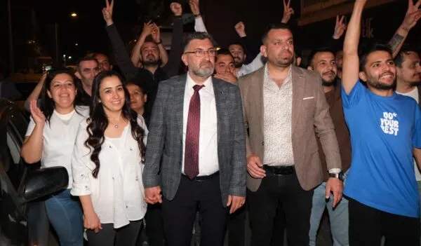 98 YIL SONRA CHP KADİR KUMBUL’LA SERİK’TE ZAFER KAZANDI
