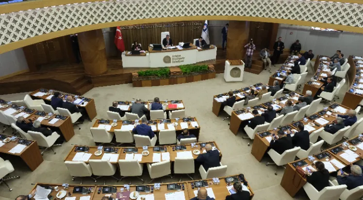 SEÇİMDEN SONRAKİ İLK ANTALYA BÜYÜKŞEHİR MECLİSİ CUMARTESİ TOPLANACAK