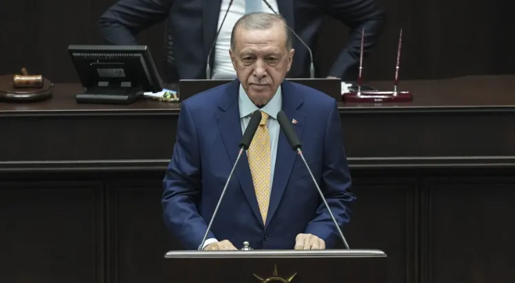ERDOĞAN.. ‘DİMDİK AYAKTAYIZ, BİZ BİTTİ DEMEDEN HİÇBİR ŞEY BİTMEZ’