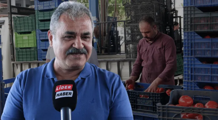 ANTALYA’DA HAVALAR ISINIYOR SEBZE VE MEYVEDE FİYATLAR DÜŞÜYOR