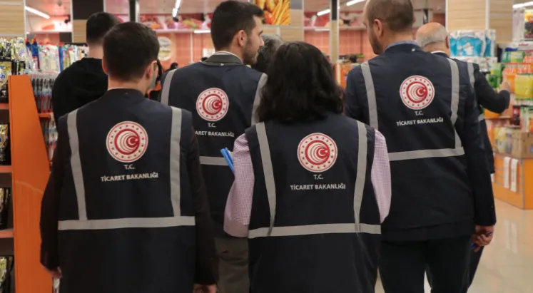 BAKANLIKTAN İŞLETMELERE BAYRAM ALIŞVERİŞİ UYARISI.. ‘MİLLETİ MAĞDUR ETMEYİN’