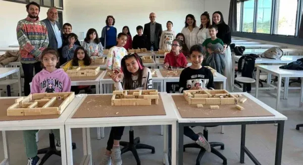 ANTALYA’DA ÇOCUK ÜNİVERSİTESİ.. İLGİ ALANLARINA GÖRE RENKLİ ATÖLYELER