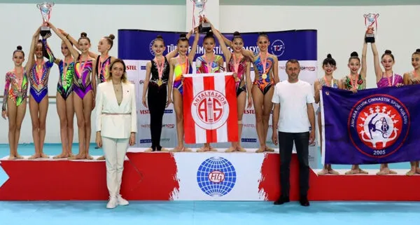 ANTALYASPOR CİMNASTİKTE TÜRKİYE ŞAMPİYONU 