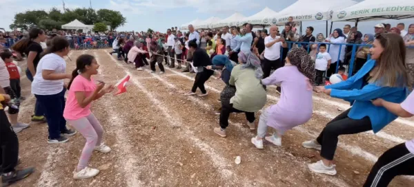 BU KEZ ANNELER YARIŞTI