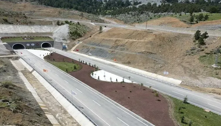ANTALYA’DA İKLİM DEĞİŞTİREN TÜNEL.. 