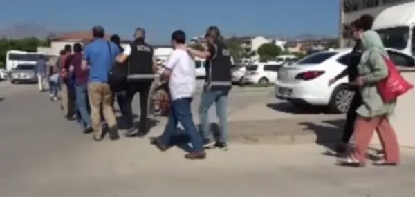 ANTALYA’DA FETÖ OPERASYONU.. 22 KİŞİ YAKALANDI