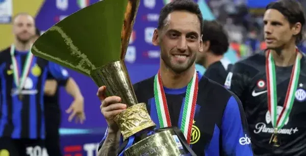 HAKAN ÇALHANOĞLU.. SERİE A’NIN EN İYİ ORTA SAHA OYUNCUSU SEÇİLDİ