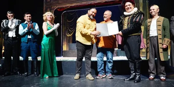 ANTALYA 14. ULUSLARARASI TİYATRO FESTİVALİ ALKIŞLARLA SONA ERDİ