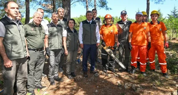 81 İLDE BAŞLADI.. ‘ORMAN BENİM’ KAMPANYASI GELECEĞE NEFES OLACAK