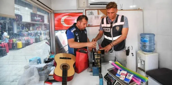 ANTALYA’NIN KALBİ KALEİÇİ’NDE ÖZEL EKİPLERLE ‘HANUTÇU’ DENETİMİ