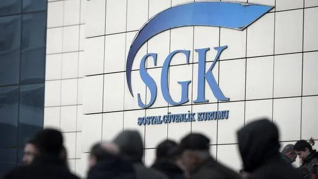 50 BİN EMEKLİNİN MAAŞI KESİLDİ.. VE ALDIKLARI MAAŞLAR DA GERİ İSTENİYOR